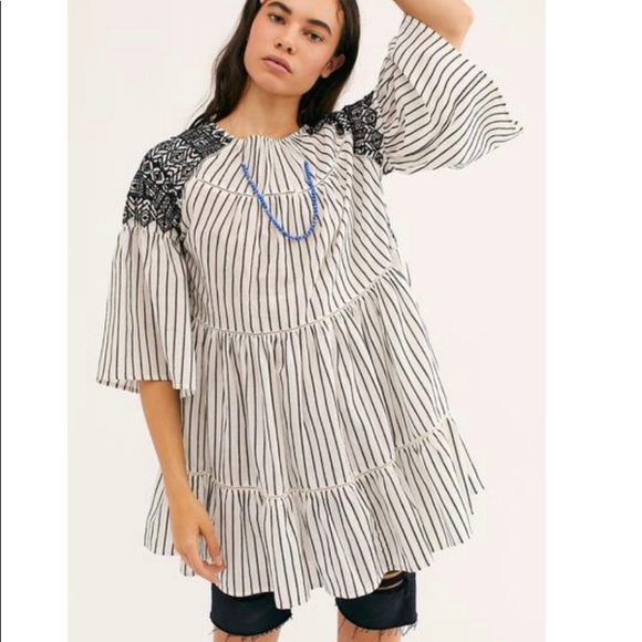 NWT FREE PEOPLE LOLA EMBROIDERED MINI DRESS M $148 - Picture 1 of 8